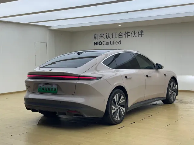 Nio ET5 — Фото автомобиля 5