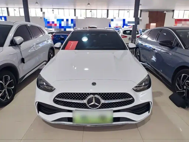 Mercedes-Benz C-Class — Фото автомобиля 2