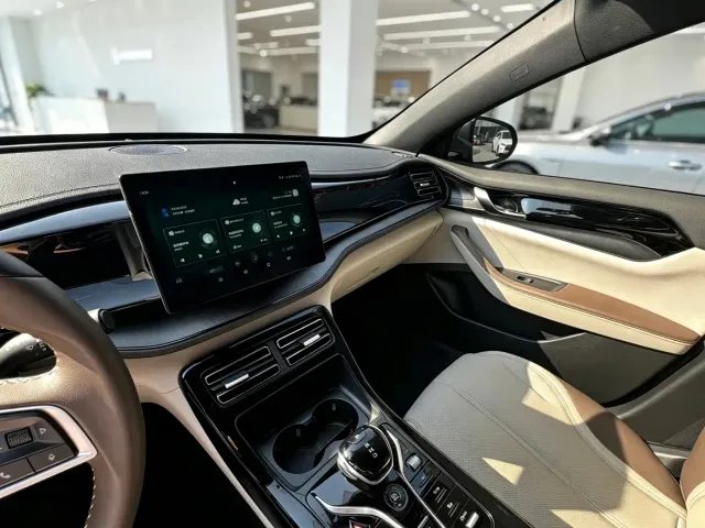 BYD Qin PLUS — Фото автомобиля 10