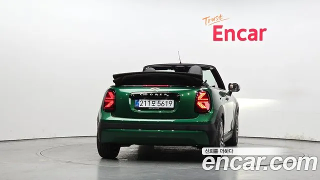 Mini Cooper Convertible — Фото автомобиля 4