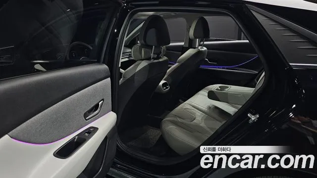 Hyundai Avante CN7 — Фото автомобиля 18