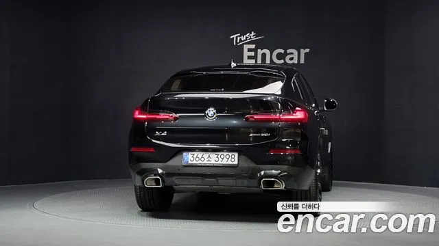 BMW X4 — Фото автомобиля 4