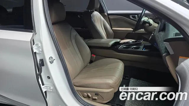 Kia K8 Hybrid — Фото автомобиля 16