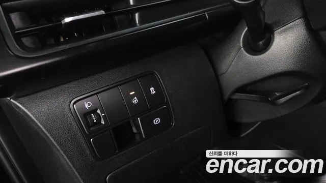 Hyundai Staria Staria — Фото автомобиля 3