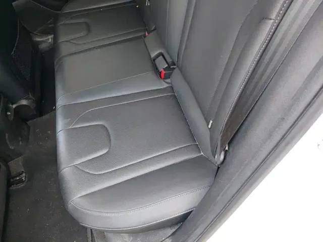 Hyundai Elantra — Фото автомобиля 16