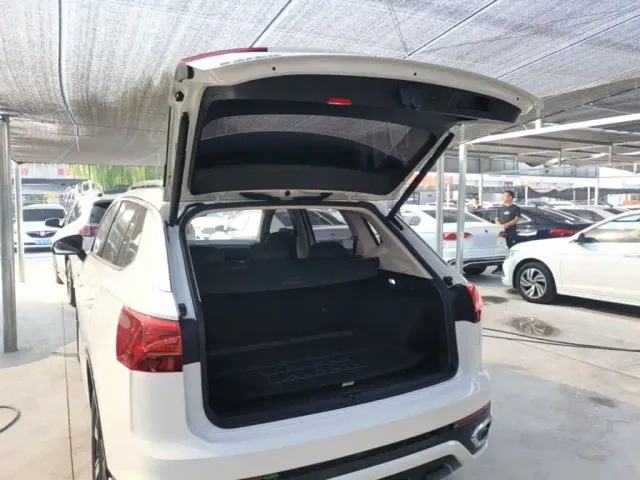 Volkswagen Tayron GTE Plug-in Hybrid — Фото автомобиля 18