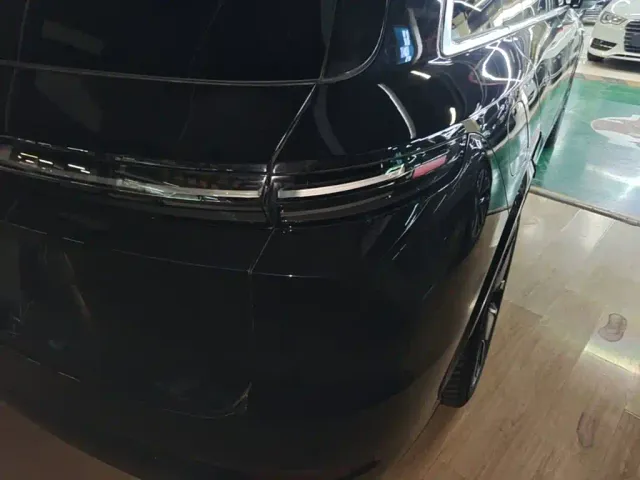 Li Auto L7 — Фото автомобиля 7