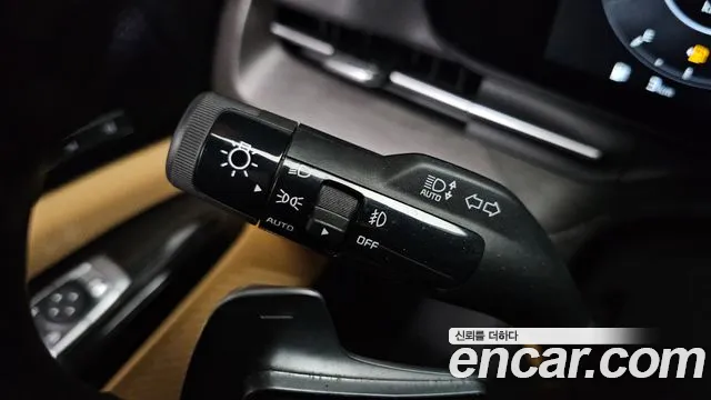 Kia Canival Carnival 4 поколение Бензин 9 мест Signature — Фото автомобиля 27
