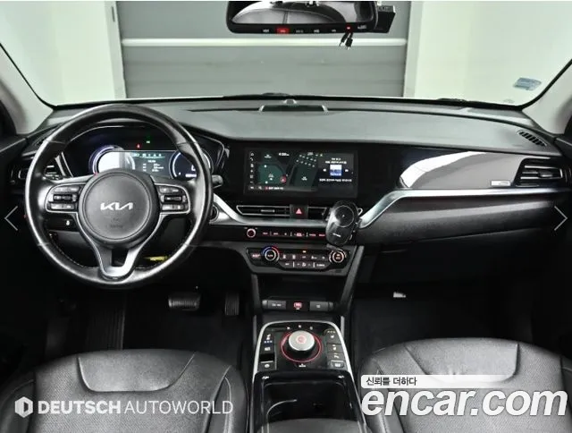 Kia Niro — Фото автомобиля 7