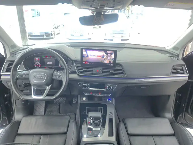 Audi Q5L — Фото автомобиля 10