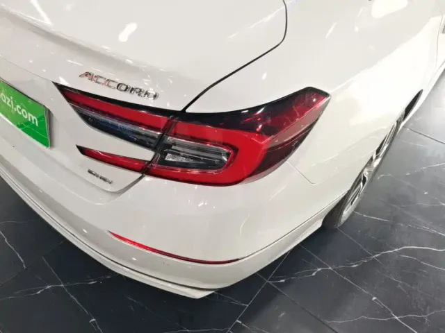 Honda Accord — Фото автомобиля 7
