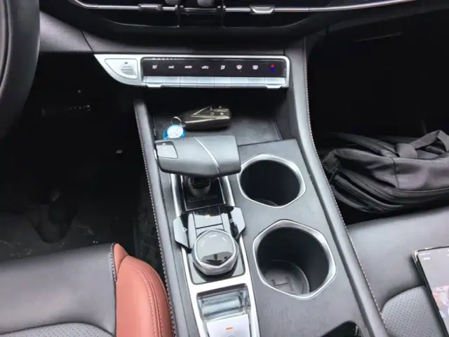 Changan Eado — Фото автомобиля 13