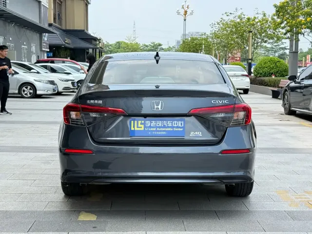 Honda Civic — Фото автомобиля 6