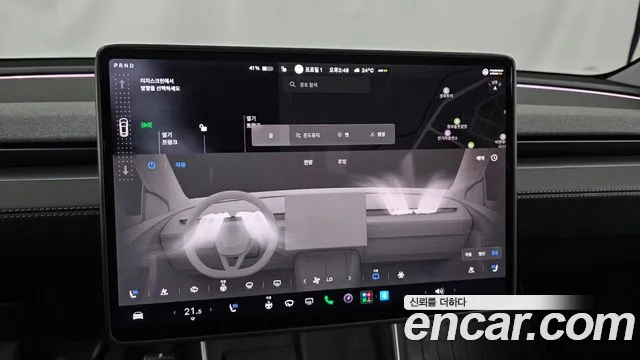 Tesla Model Y — Фото автомобиля 24