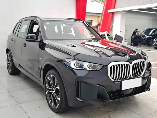 BMW X5 — Фото автомобиля 3
