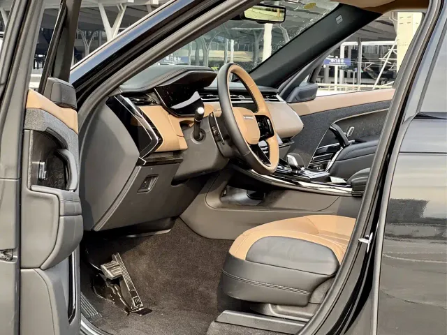 Land Rover Range Rover Sport — Фото автомобиля 5