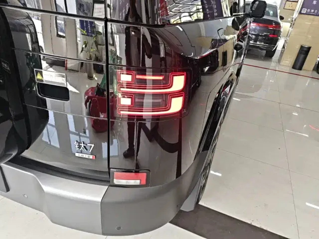 BYD FangChengBao Titanium 7 — Фото автомобиля 7