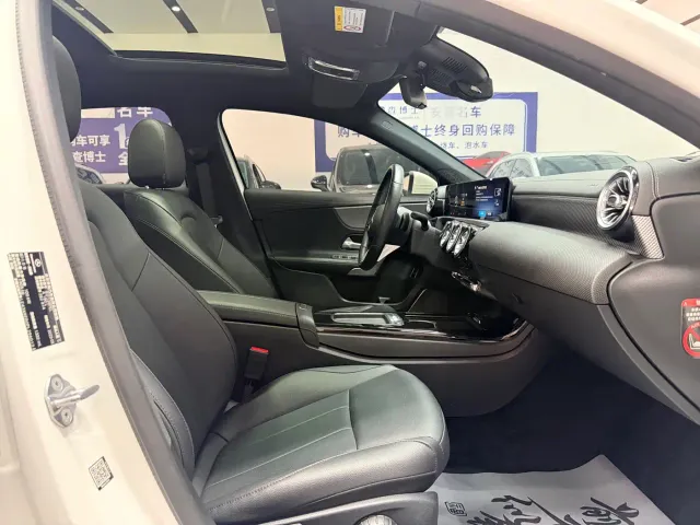 Mercedes-Benz A-Class — Фото автомобиля 12