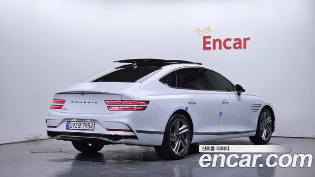 Фотография автомобиля — Genesis G80 RG3