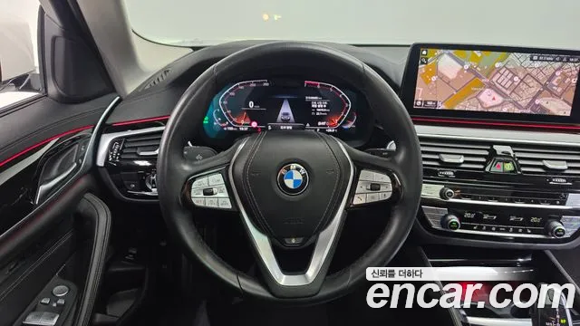 BMW 5 Series G30 — Фото автомобиля 13