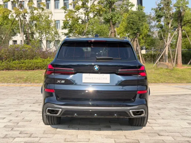 BMW X5 — Фото автомобиля 4