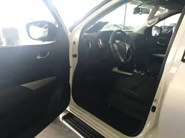 Nissan Terra — Фото автомобиля 15