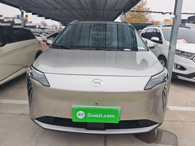 GAC Aion Y — Фото автомобиля 2