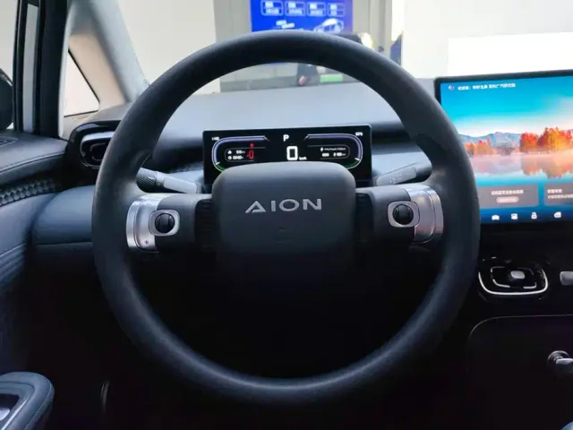 GAC Aion UT — Фото автомобиля 15