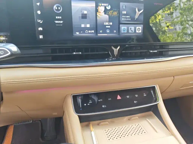 Voyah Auto Voyah Dreamer 2022 Low Carbon Edition Home — Фото автомобиля 9