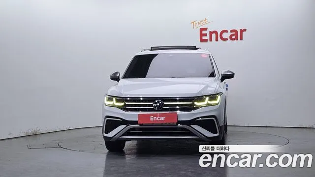 Volkswagen Tiguan — Фото автомобиля 3