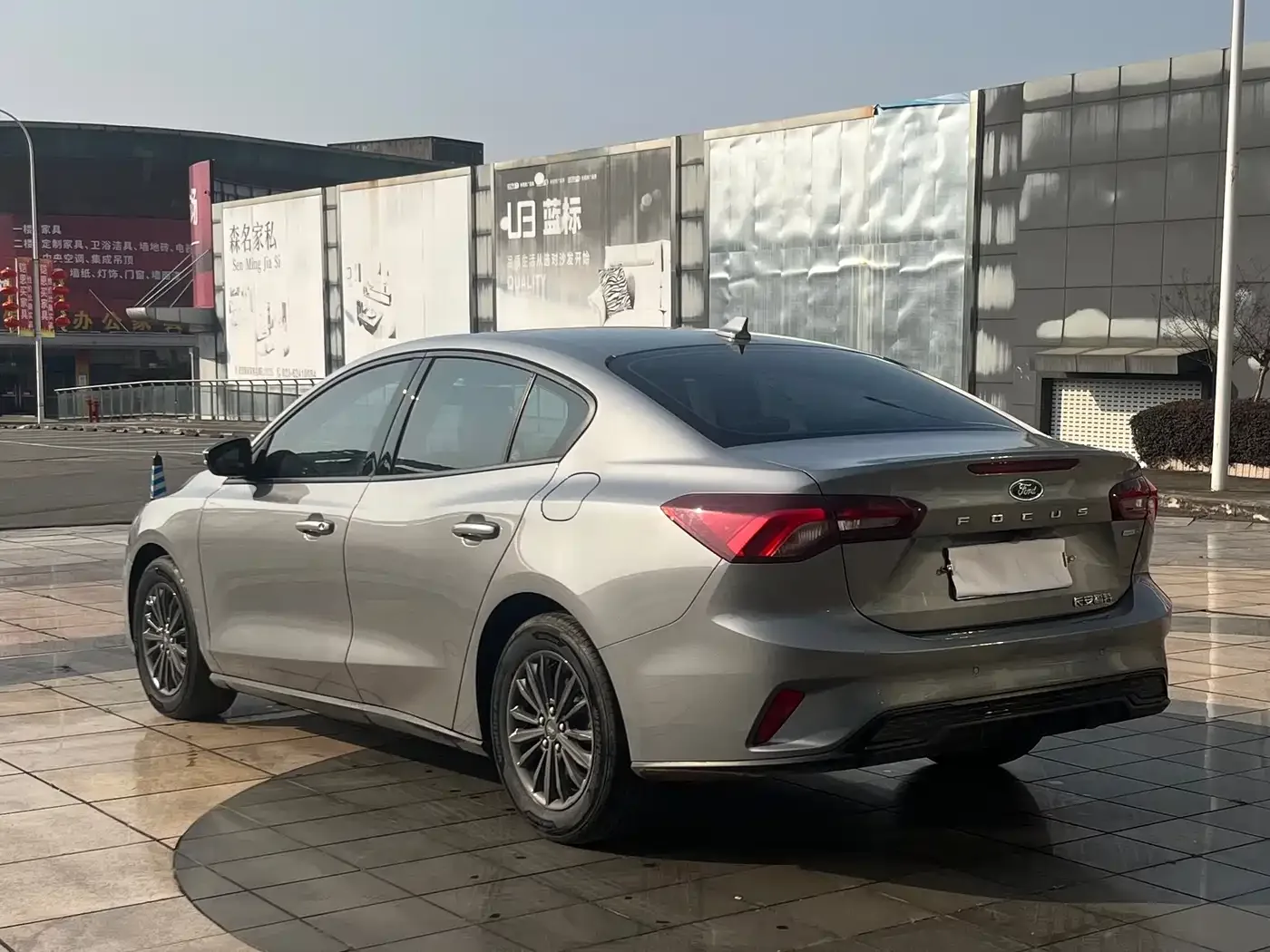 Ford Focus 2022 Sedan EcoBoost 180 Auto Speed Edition — Фото автомобиля 14