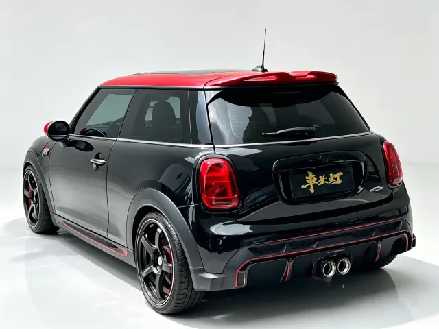 MINI John Cooper Works — Фото автомобиля 9