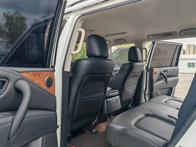 Nissan Patrol — Фото автомобиля 12