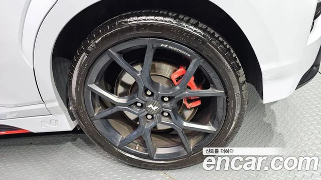 Hyundai Kona Новый Kona Бензин 2.0 2WD — Фото автомобиля 18