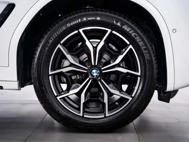 BMW X4 — Фото автомобиля 12