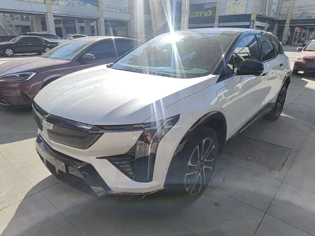 Фотография автомобиля — Cadillac Optiq