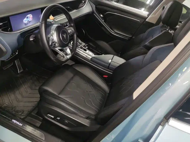 Voyah Auto VOYAH FREE 2021 AWD Standard Range Extender Exclusive Luxury Package — Фото автомобиля 14