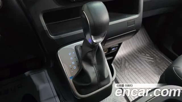 Hyundai Staria Staria Карго 5 мест — Фото автомобиля 8