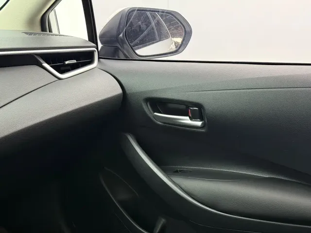 Toyota Corolla — Фото автомобиля 9