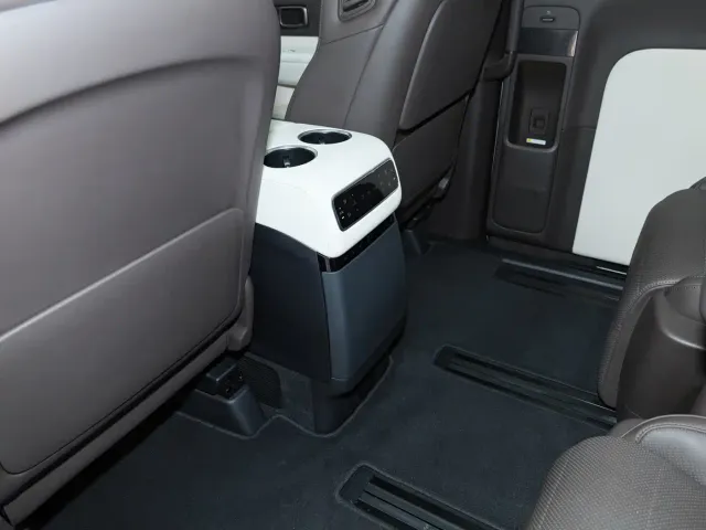 Li Auto MEGA — Фото автомобиля 28