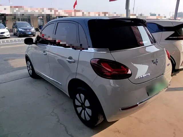Wuling Bingo — Фото автомобиля 4