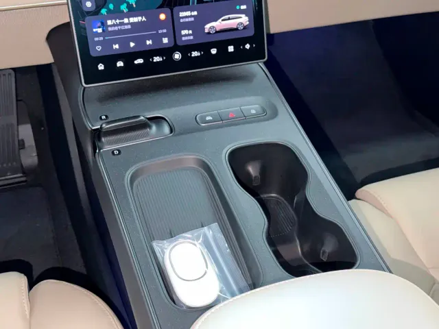 Nio ET5 Touring — Фото автомобиля 14