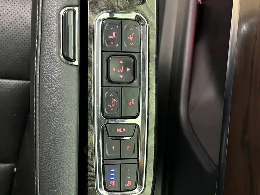 Mercedes-Benz Mercedes-Benz V-Class 2021 V 260 Pilot Edition — Фото автомобиля 24