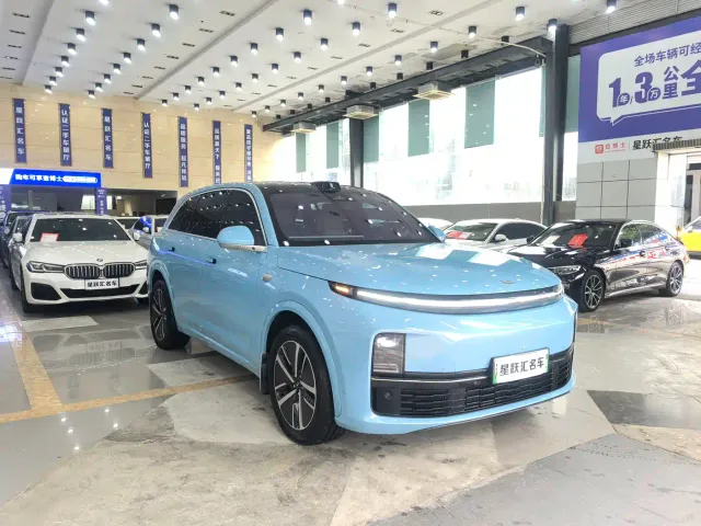 Li Auto L7 — Фото автомобиля 3