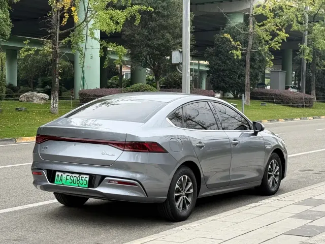 BYD Qin PLUS — Фото автомобиля 11