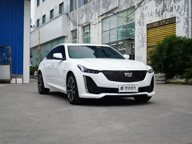 Cadillac CT5 — Фото автомобиля 2