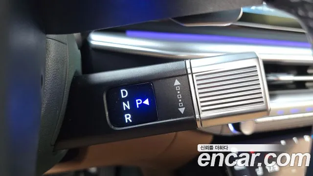 Hyundai Grandeur GN7 — Фото автомобиля 9