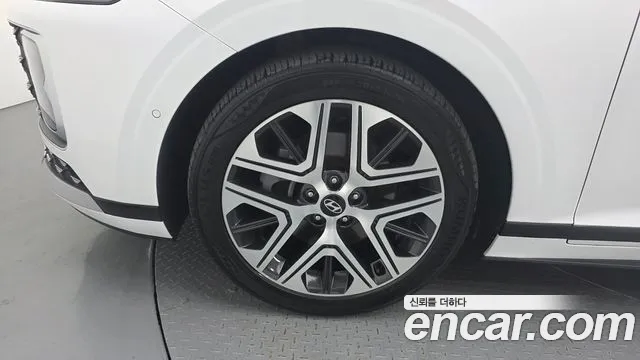 Hyundai Grandeur GN7 — Фото автомобиля 5