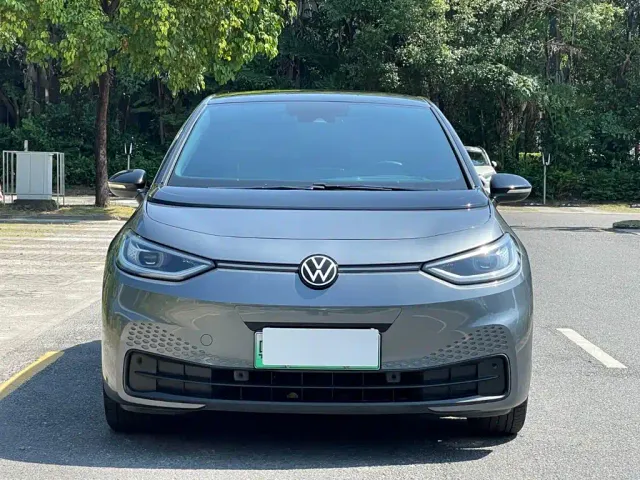 Volkswagen ID.3 — Фото автомобиля 2