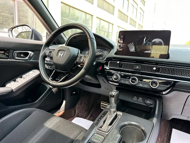 Honda Civic — Фото автомобиля 7